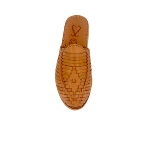 
                  
                    Babucha Tan
                  
                